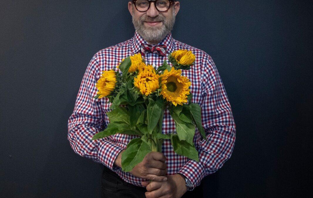 340 RICHARD EAGLETON/McQueens Flowers – Never Let A Crisis Go To Waste